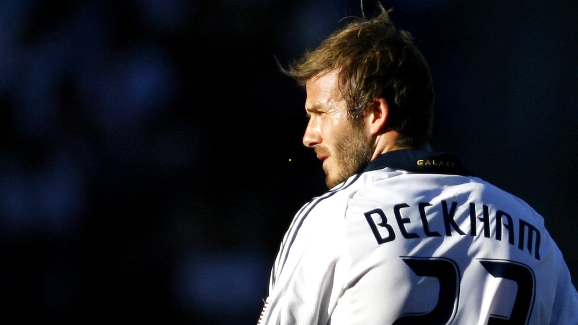 新星回眸国家队征程燃情酋长球场 巴黎小将姆巴耶盛赞,这里让足球飞翔